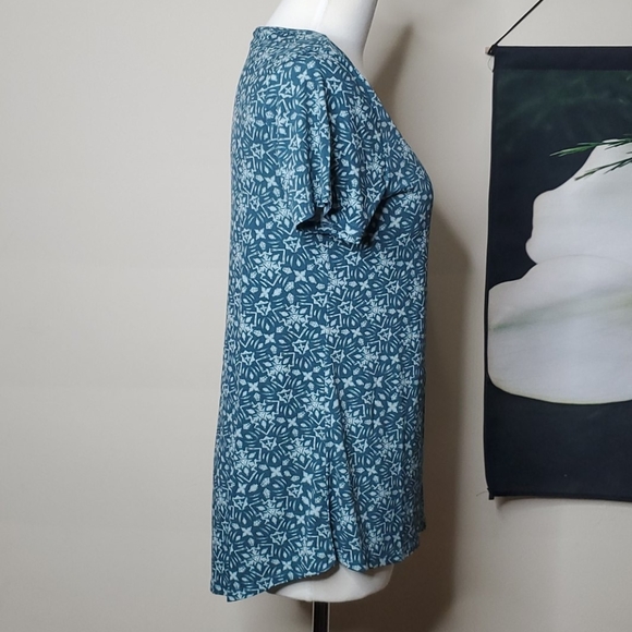 NWT LulaRoe High Low Classic T Tshirt - Picture 4 of 6